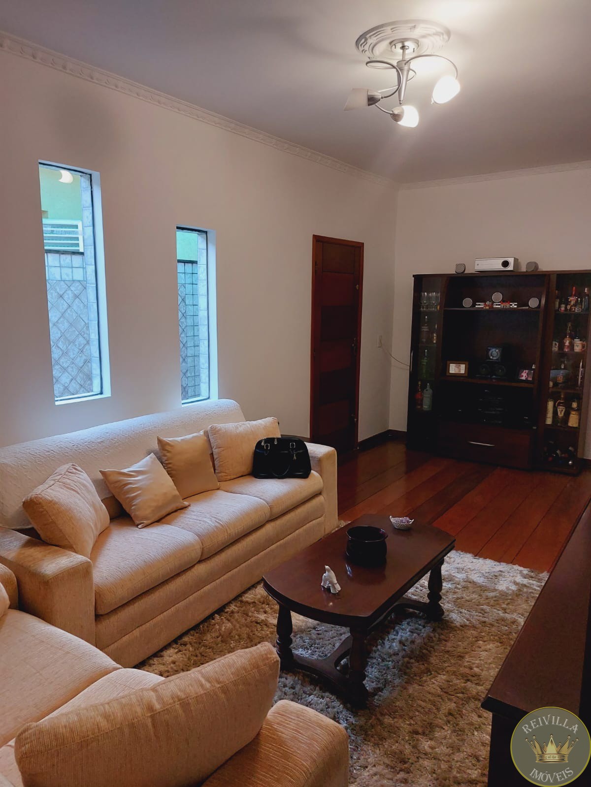 Excelente Sobrado na Mooca com 140 m² com 03 dormitórios sendo 01 suíte, duas vagas