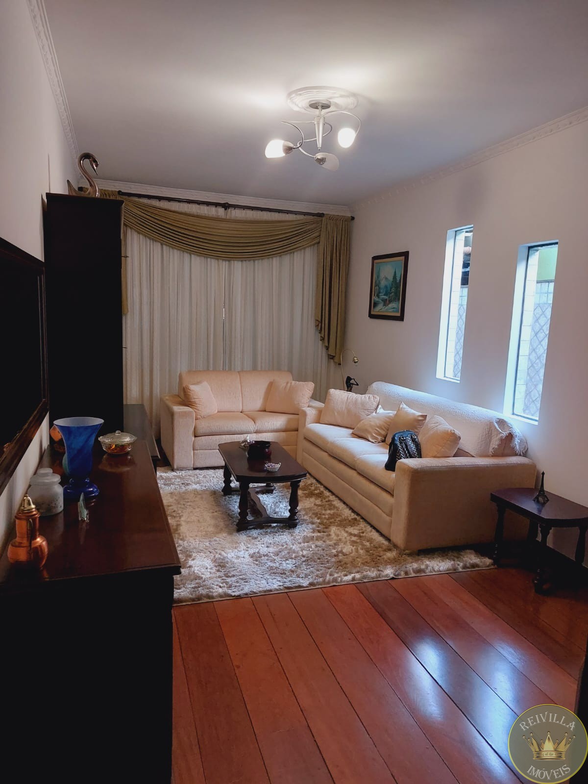 Excelente Sobrado na Mooca com 140 m² com 03 dormitórios sendo 01 suíte, duas vagas