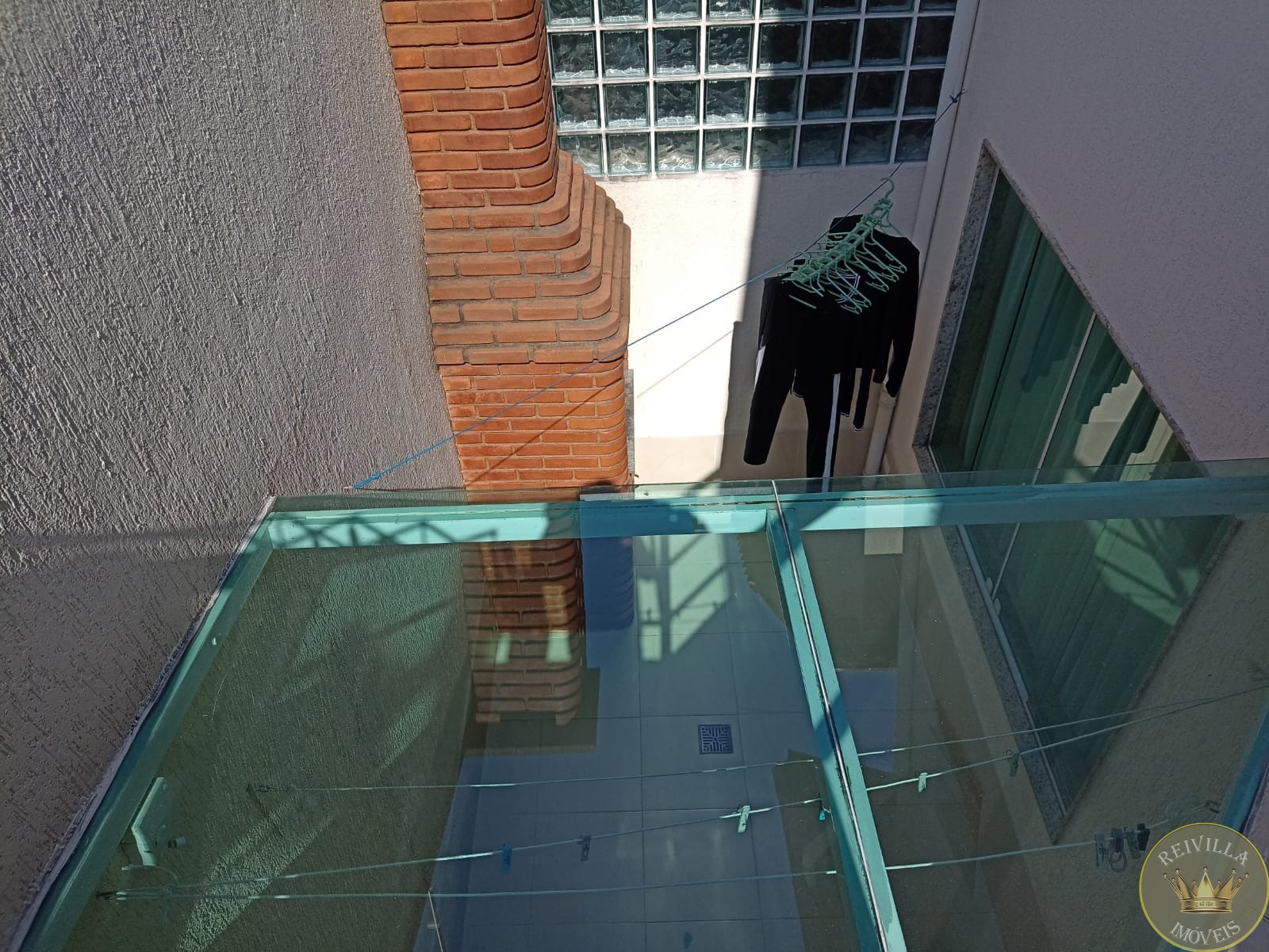 Excelente sobrado em condomínio fechado alto padrão ,com 220 m²