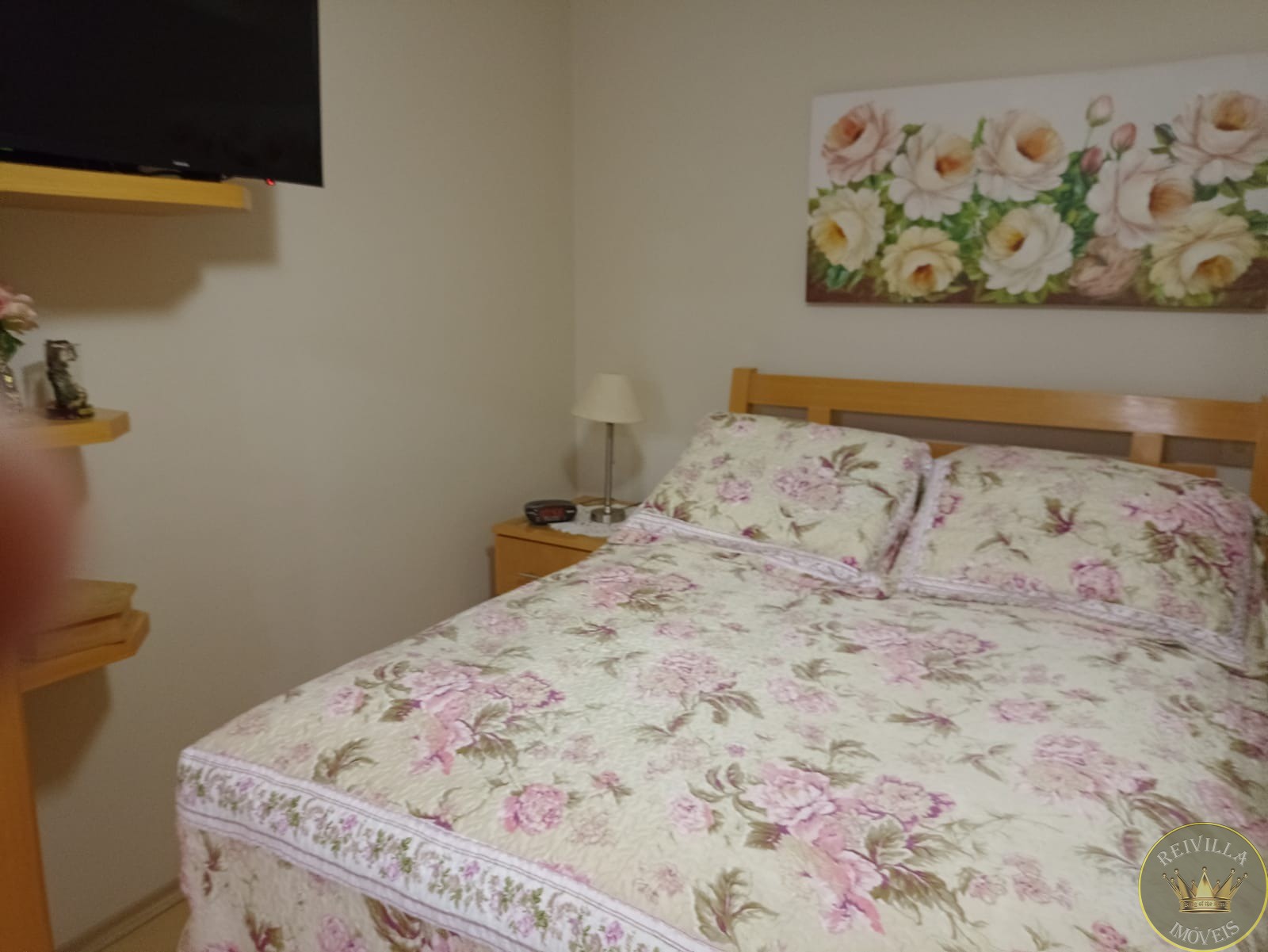 Excelente sobrado em condomínio fechado alto padrão ,com 220 m²
