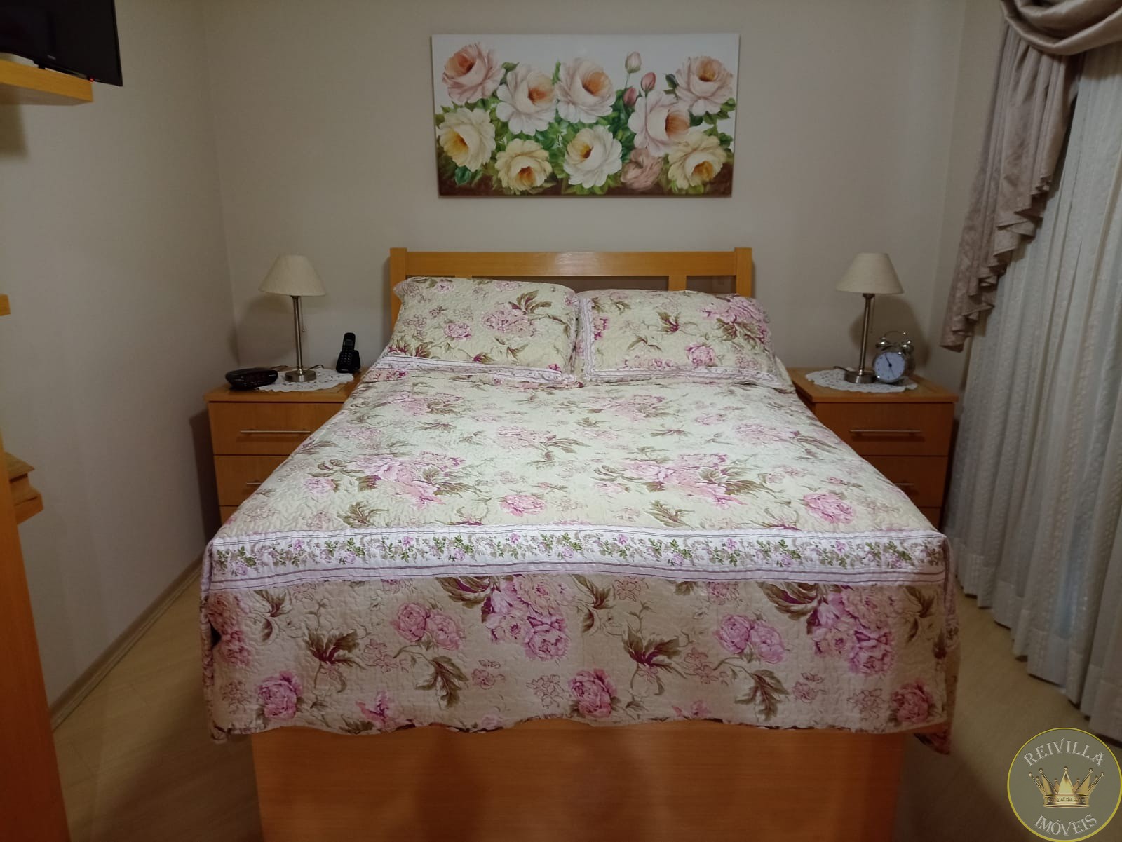 Excelente sobrado em condomínio fechado alto padrão ,com 220 m²