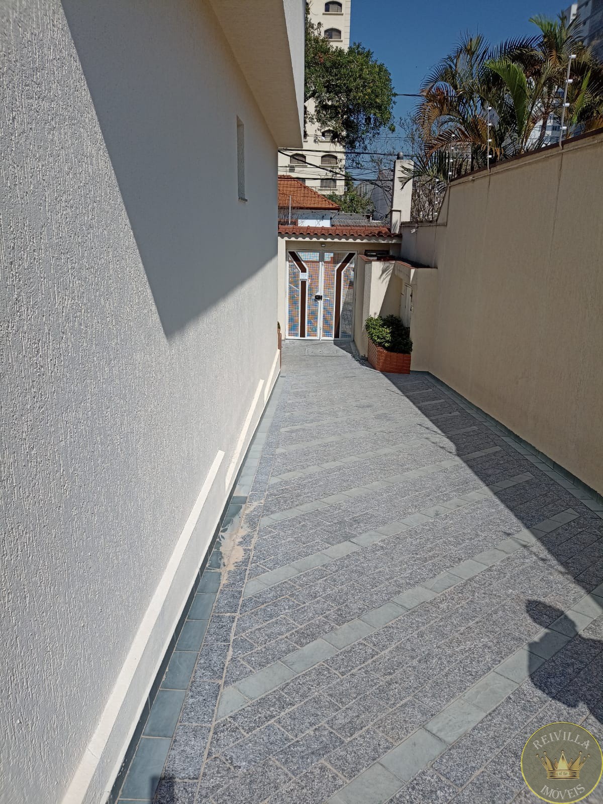 Excelente sobrado em condomínio fechado alto padrão ,com 220 m²