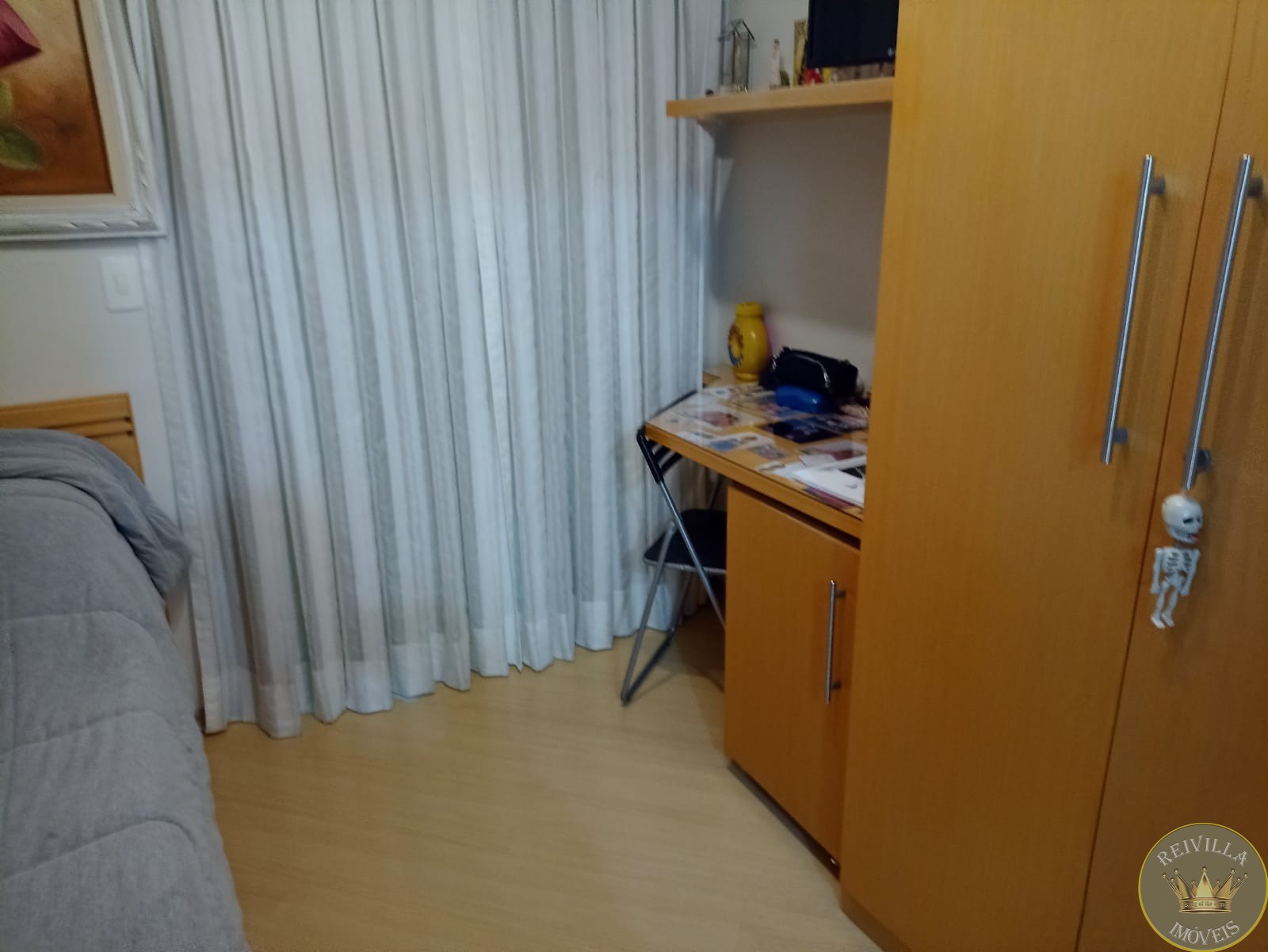 Excelente sobrado em condomínio fechado alto padrão ,com 220 m²