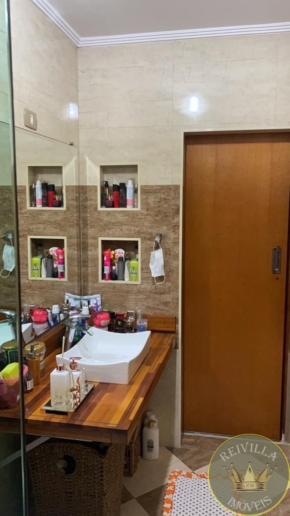 Sobrado na Vila Formosa com 3 dormitórios, espaço gourmet,160 mts.