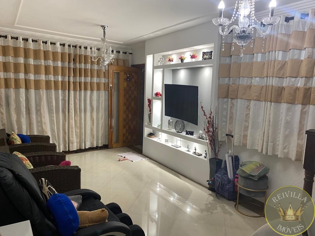 Sobrado na Vila Formosa com 3 dormitórios, espaço gourmet,160 mts.