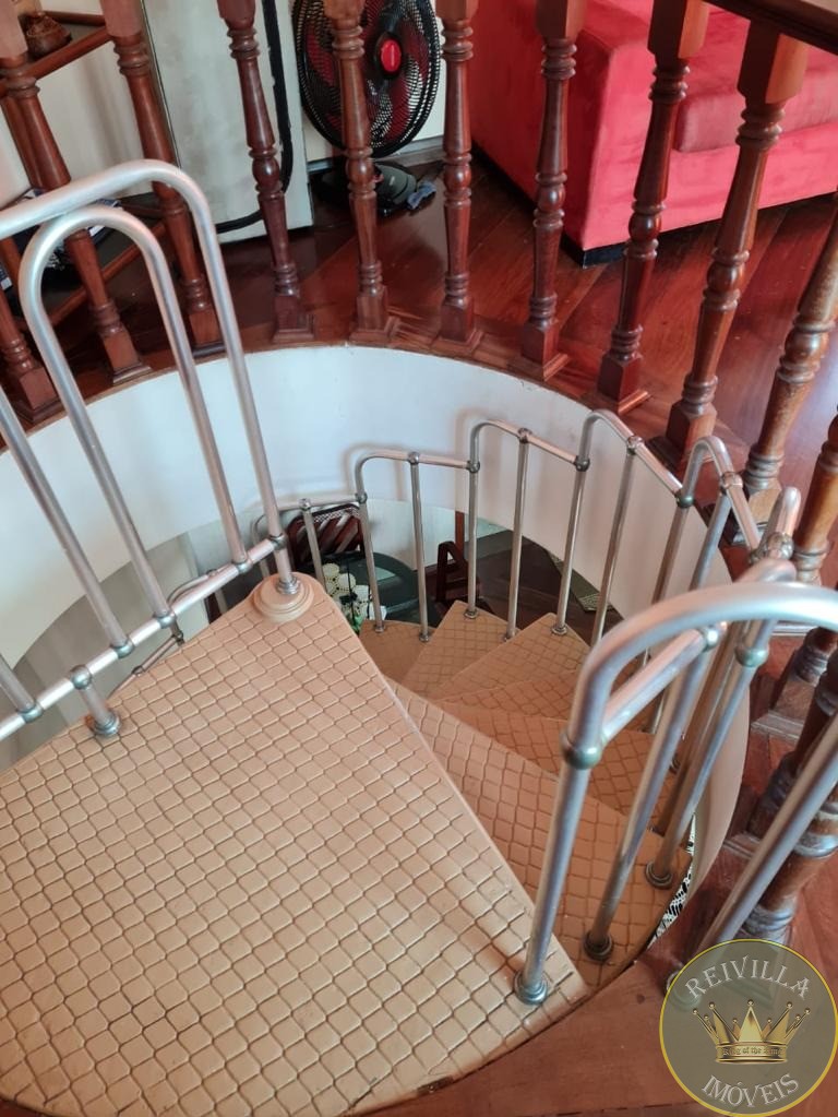 Belíssima cobertura na penha com 254 m², 04 vagas 3 dormitórios, 1 suíte,