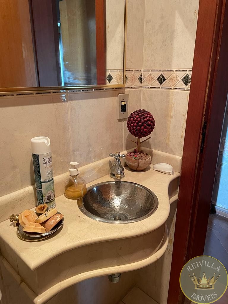 Belíssima cobertura na penha com 254 m², 04 vagas 3 dormitórios, 1 suíte,