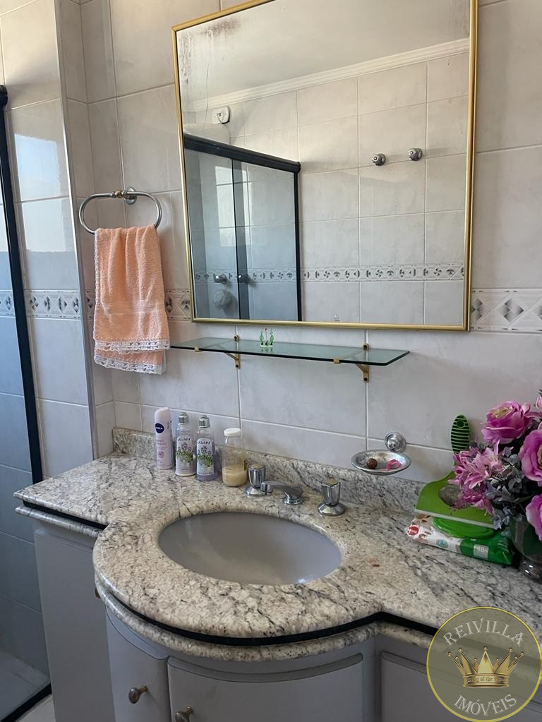 Belíssima cobertura na penha com 254 m², 04 vagas 3 dormitórios, 1 suíte,