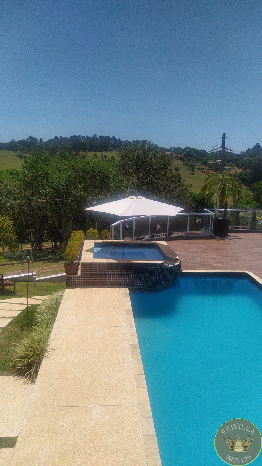 Casa condomínio fechado em piracaia com 420 mts de área cons