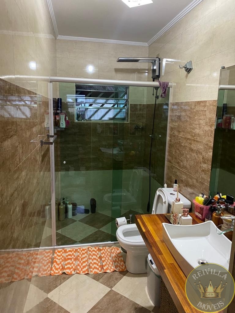 Sobrado na Vila Formosa com 3 dormitórios, espaço gourmet,160 mts.