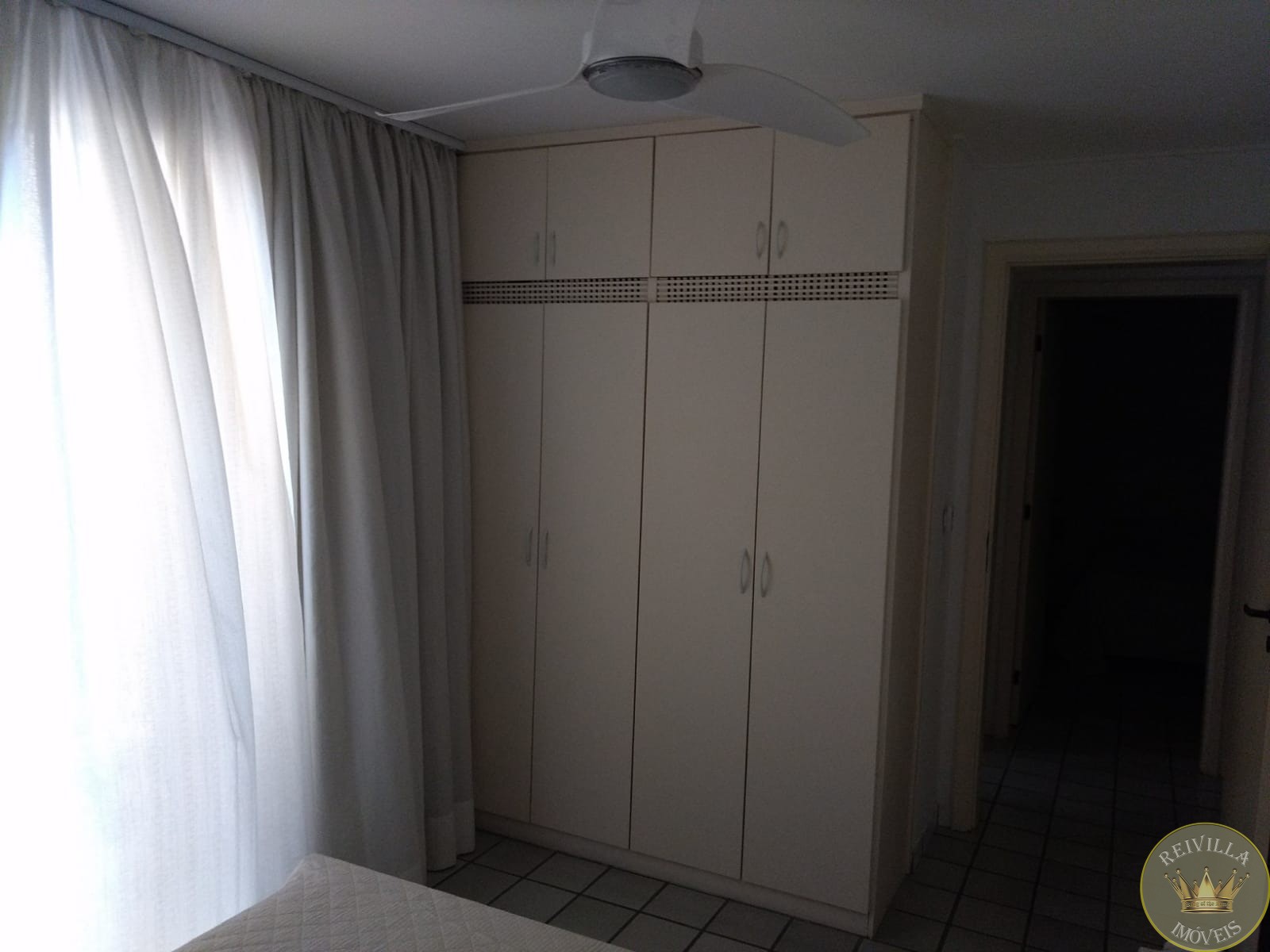 Apartamento Balneário Cidade Atlântica -3 Quartos 1 Suites 4 Banheiros 1 Vagas 150.00 Área Útil