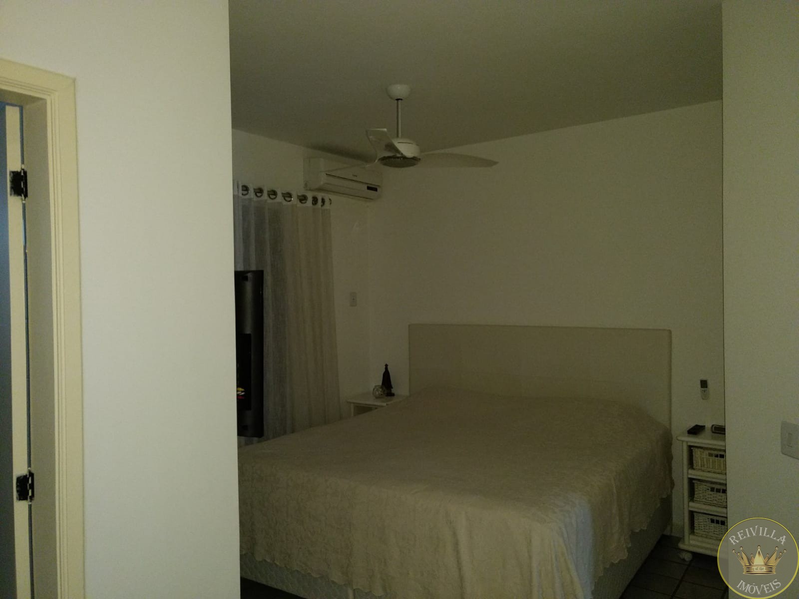 Apartamento Balneário Cidade Atlântica -3 Quartos 1 Suites 4 Banheiros 1 Vagas 150.00 Área Útil