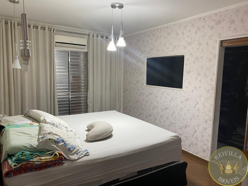 Sobrado na Vila Formosa com 3 dormitórios, espaço gourmet,160 mts.