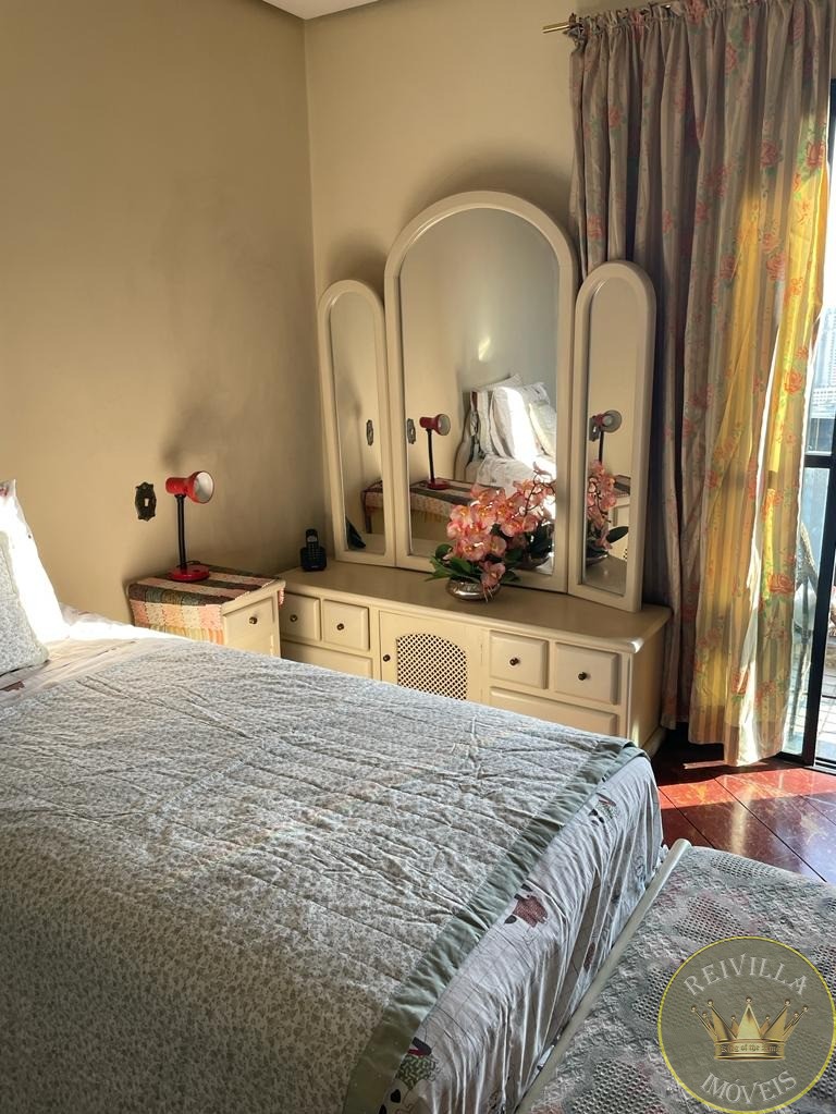 Belíssima cobertura na penha com 254 m², 04 vagas 3 dormitórios, 1 suíte,