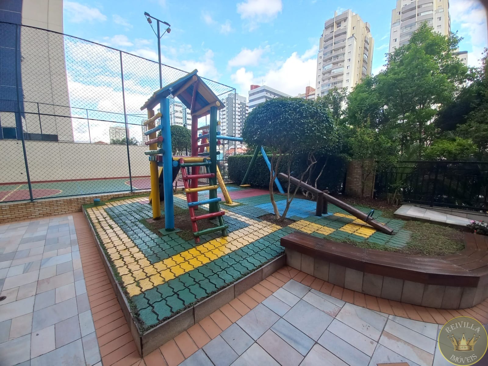 Apartamento com 139m² privativos no Tatuapé 03 suites e 03 vagas