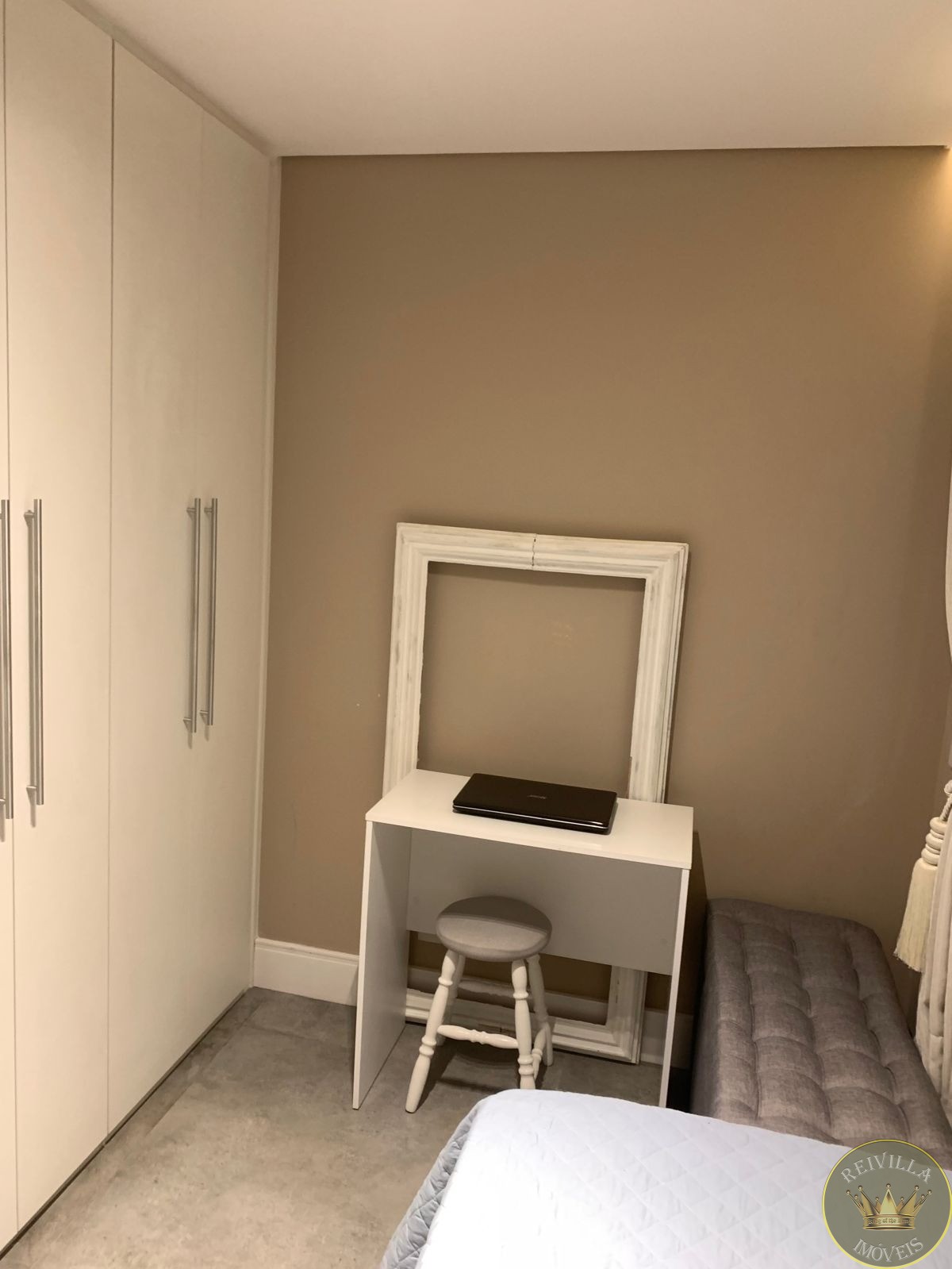 Excelente Apartamento 68 mts 2 dorm sendo 1 suíte -1 vaga coberta