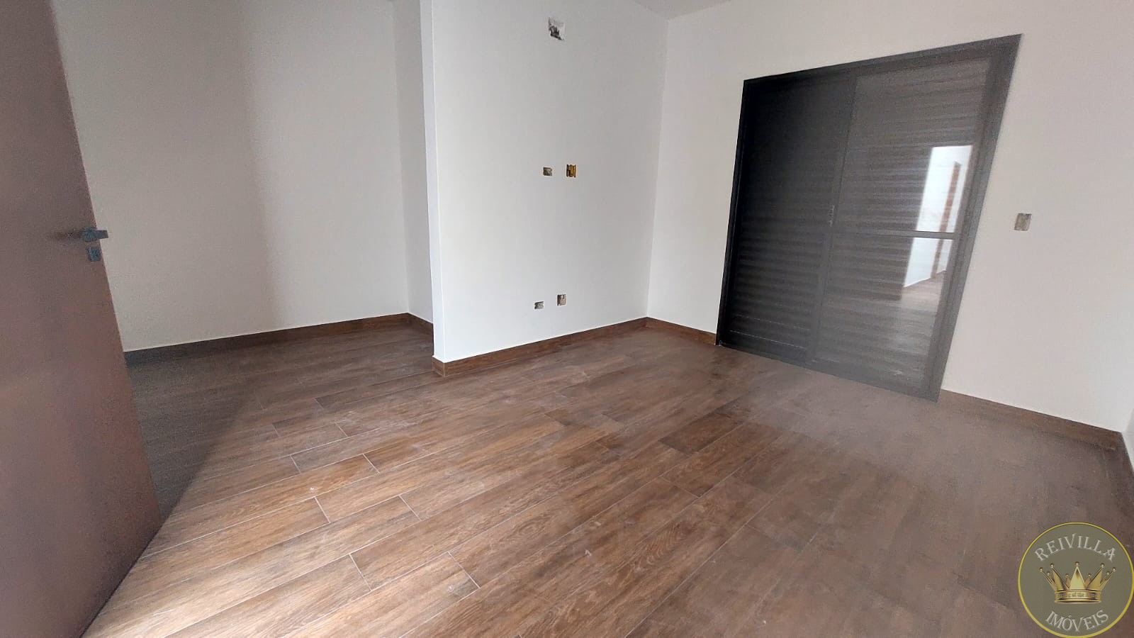 Excelente Sobrado 03 suítes e 04 vagas Novo com 170 mts ² na Mooca