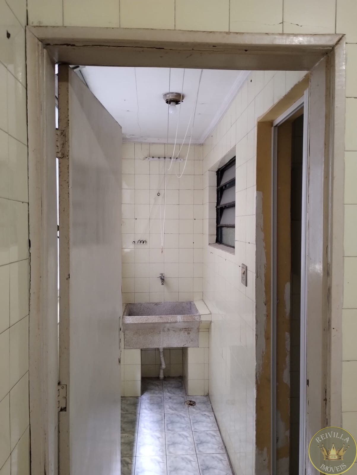 Apartamento para Aluguel - Liberdade, 3 Quartos, 67 m2. R$ 2.800,00 (Pacote)