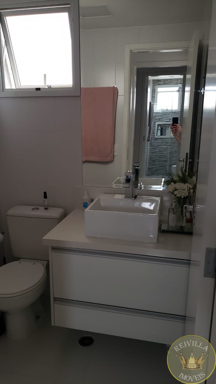 Apartamento , 87 m2 com 02 dorms 3º reversível ,01 suíte à venda na Rua Chamantá,