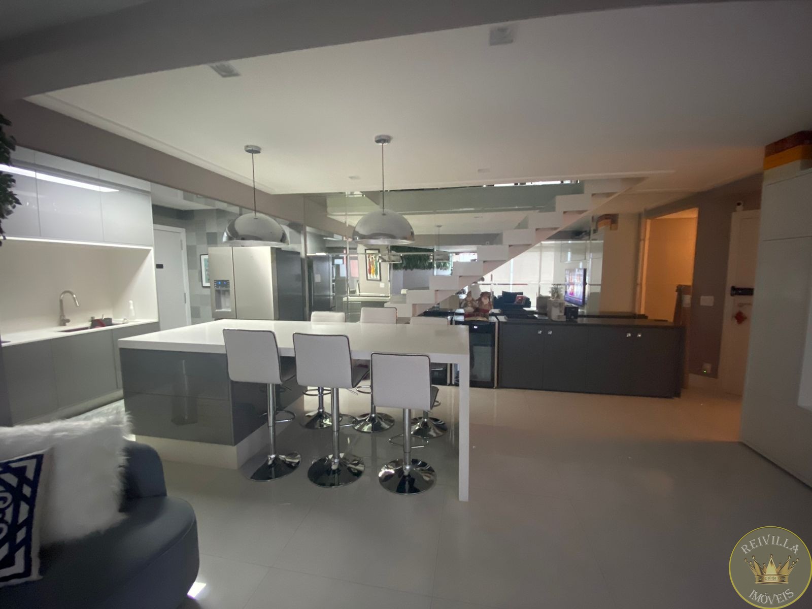 Cobertura na mooca, 220 metros, 4 suites, 4 vagas mais deposito, area gourmet, piscina privativa