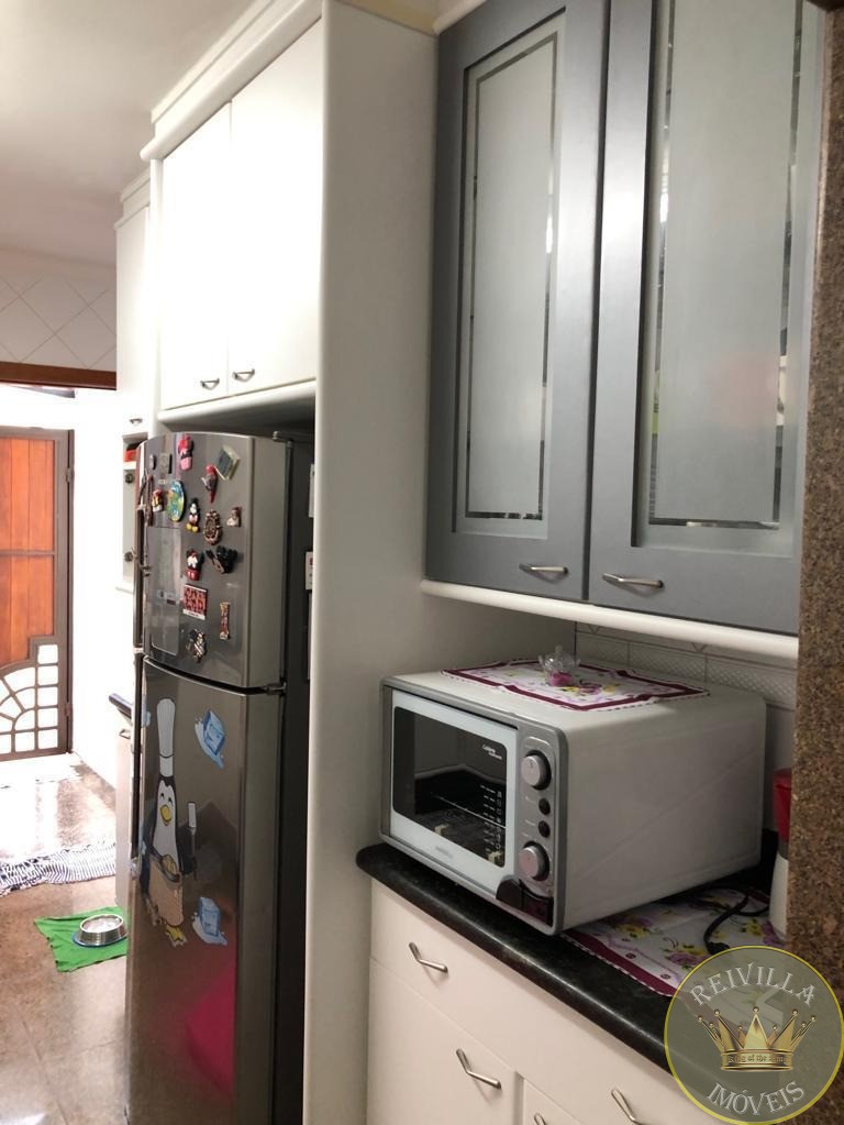 Sobrado em condomínio na Vila Prudente! -229 m²-03 Suítes ,04 Vagas