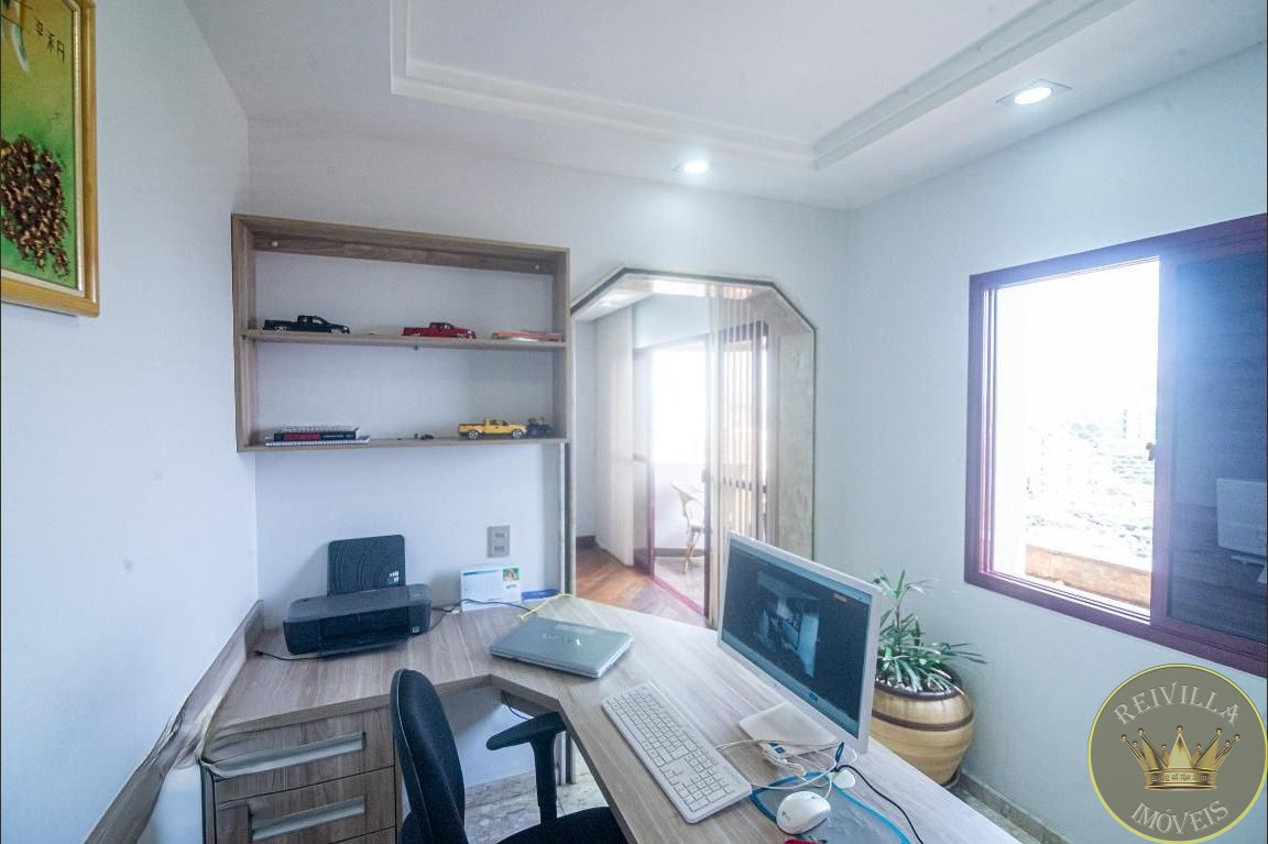 Apartamento com 3 Quartos e 01 suíte 4 vagas à Venda, 171 m² -