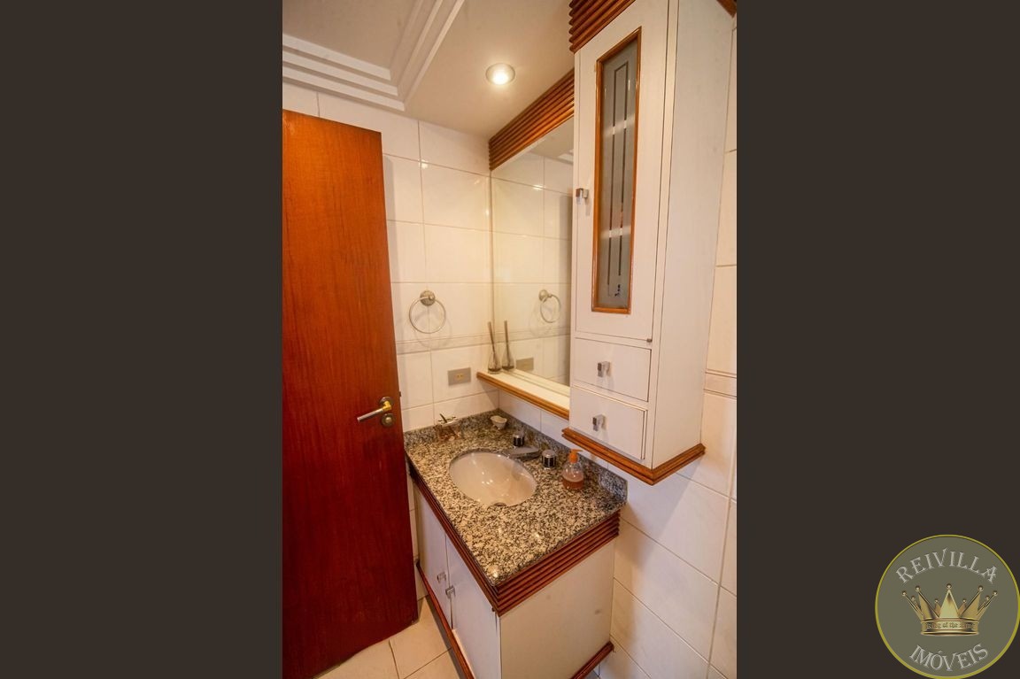 Apartamento com 3 Quartos e 01 suíte 4 vagas à Venda, 171 m² -