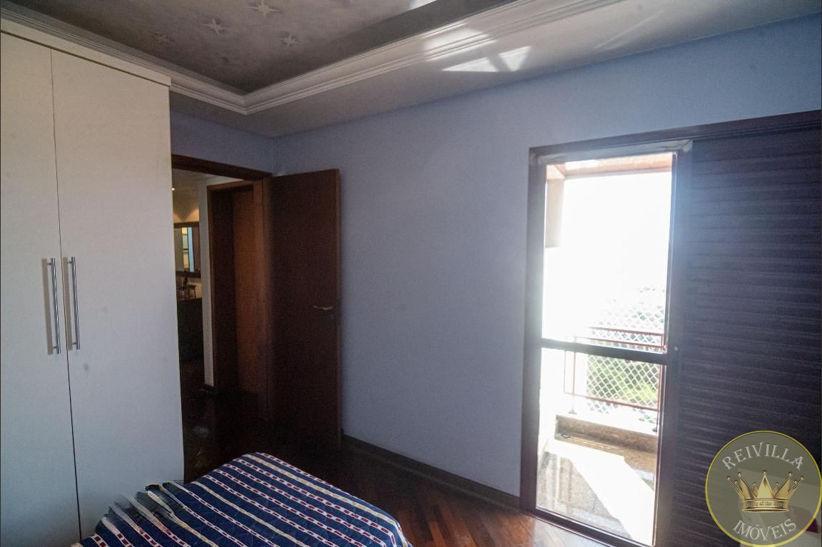 Apartamento com 3 Quartos e 01 suíte 4 vagas à Venda, 171 m² -