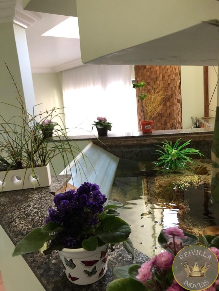 Sobrado em condomínio na Vila Prudente! -229 m²-03 Suítes ,04 Vagas