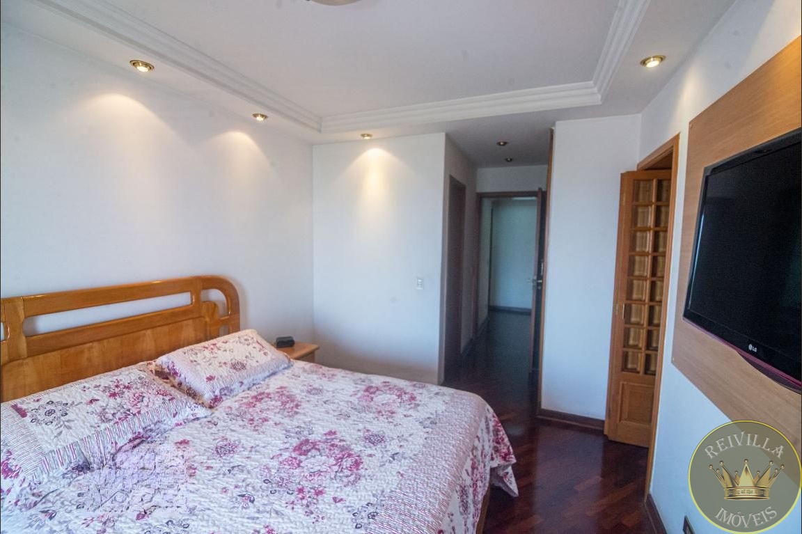 Apartamento com 3 Quartos e 01 suíte 4 vagas à Venda, 171 m² -