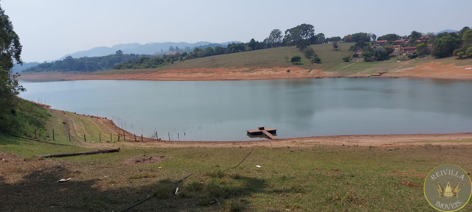 Vendo uma linda chacara pé na agua em piracaia -24.000m²