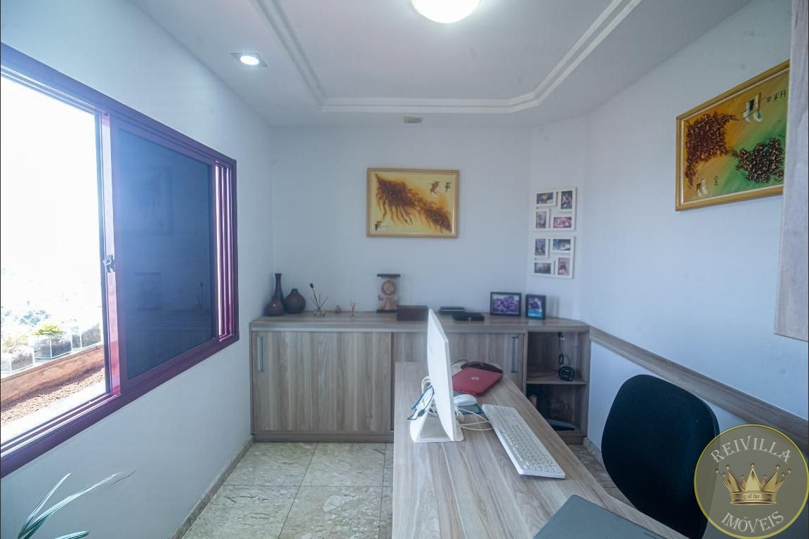 Apartamento com 3 Quartos e 01 suíte 4 vagas à Venda, 171 m² -