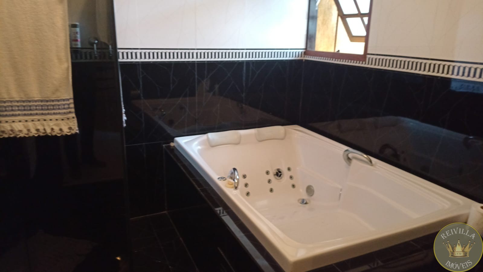 Excelente Casa Vila Graciosa Com Tres Suítes, Lavabo, Salas, Cozinha, Piscina