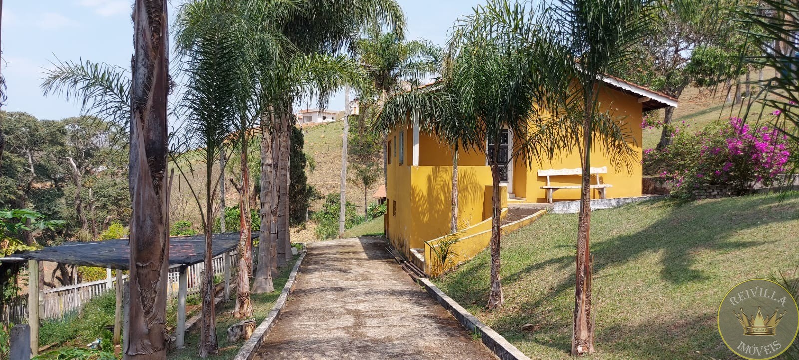 Vendo uma linda chacara pé na agua em piracaia -24.000m²