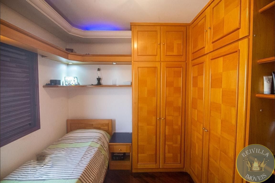 Apartamento com 3 Quartos e 01 suíte 4 vagas à Venda, 171 m² -