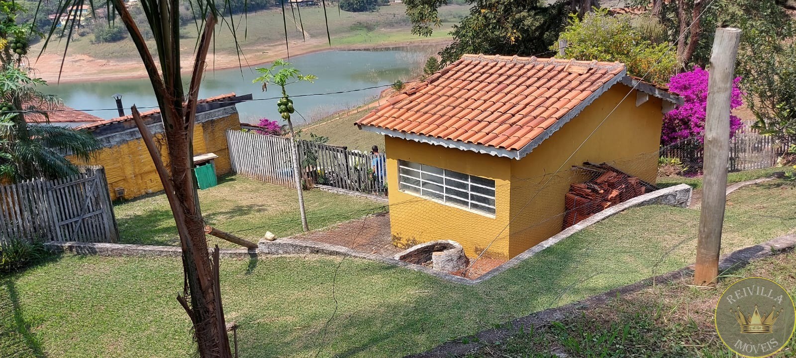 Vendo uma linda chacara pé na agua em piracaia -24.000m²