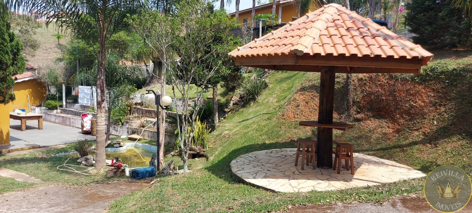 Vendo uma linda chacara pé na agua em piracaia -24.000m²