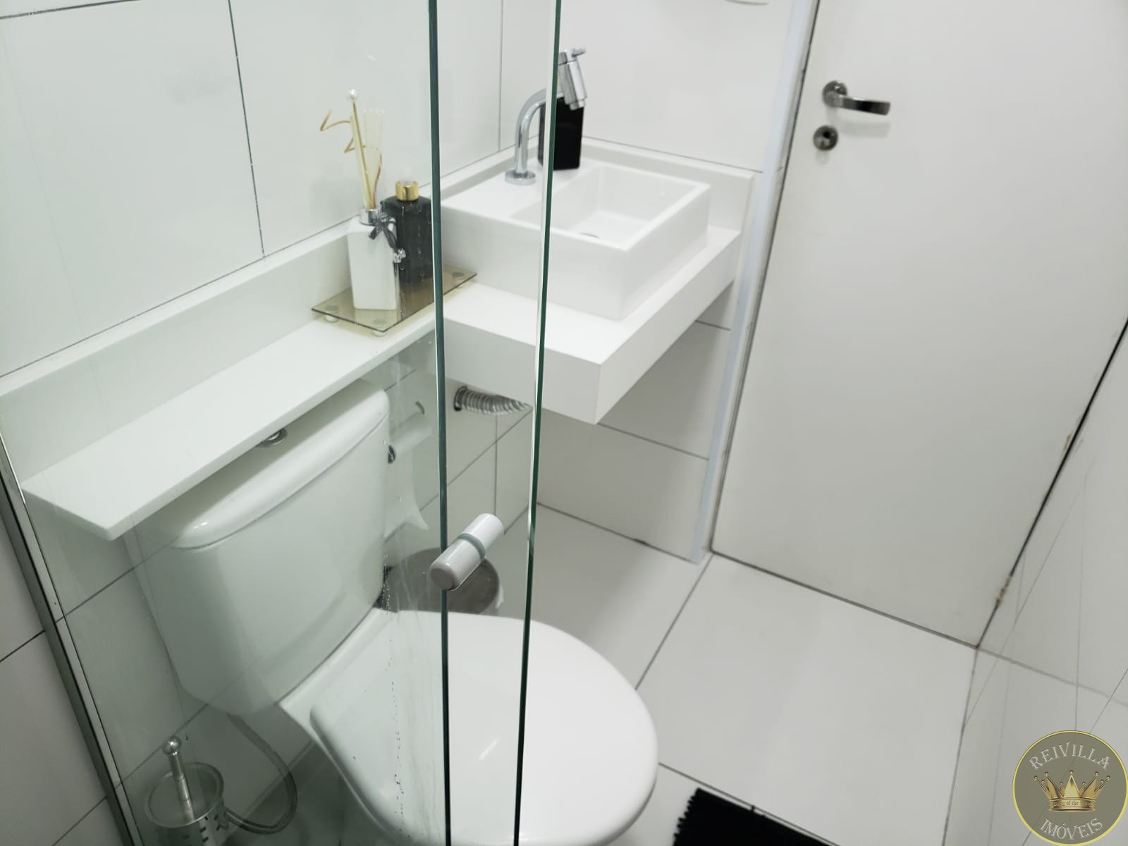 Apartamento bras, do lado do metro, 60 metros, 2 dorms, vaga livre e coberta
