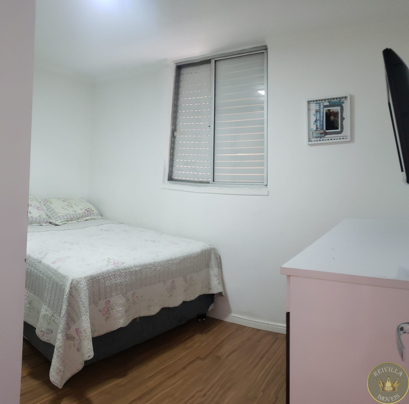 Apartamento bras, do lado do metro, 60 metros, 2 dorms, vaga livre e coberta
