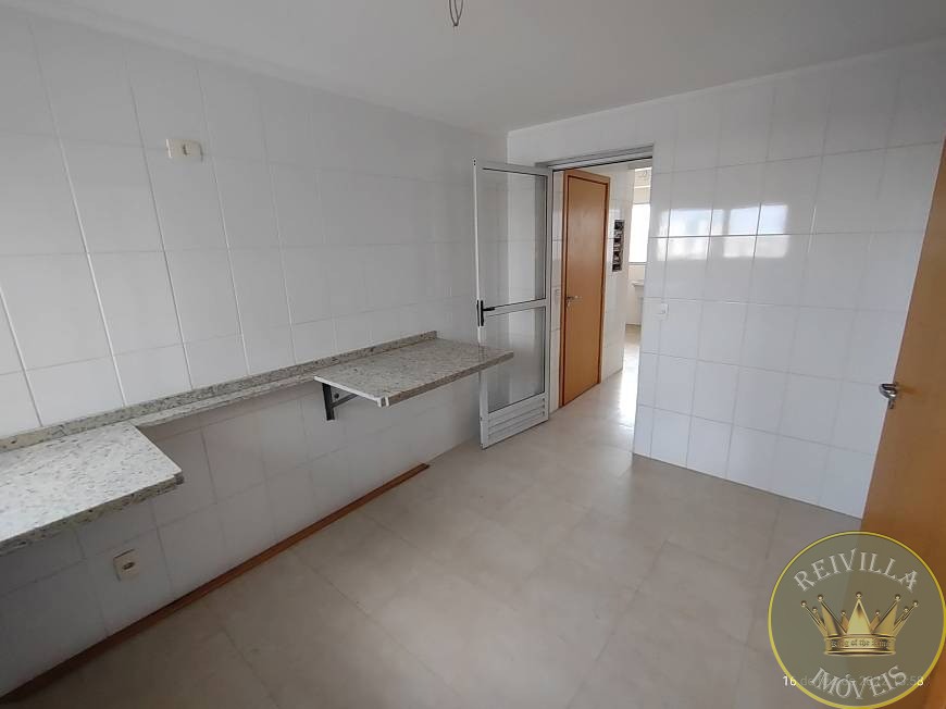 Excelente apartamento com 4 quartos e 6 banheiros à venda, 2