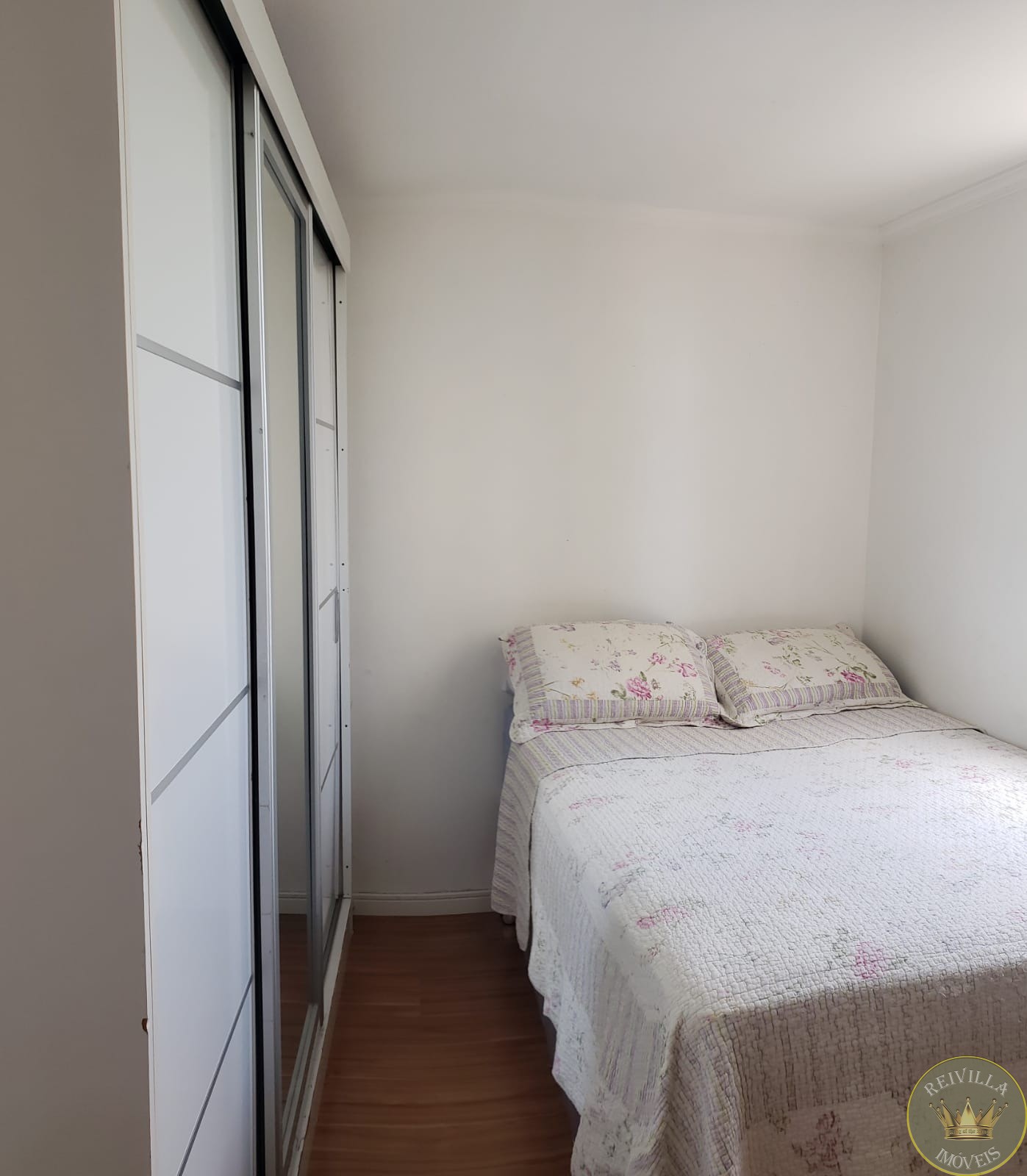 Apartamento bras, do lado do metro, 60 metros, 2 dorms, vaga livre e coberta