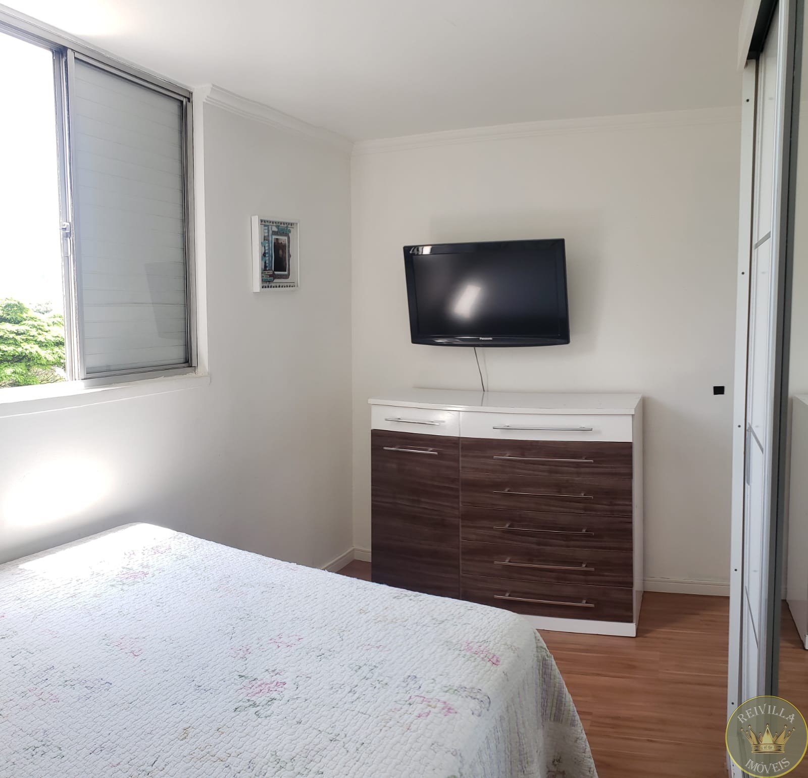 Apartamento bras, do lado do metro, 60 metros, 2 dorms, vaga livre e coberta