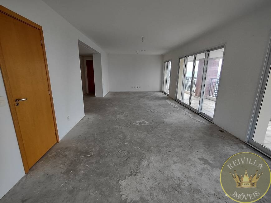 Excelente apartamento com 4 quartos e 6 banheiros à venda, 2