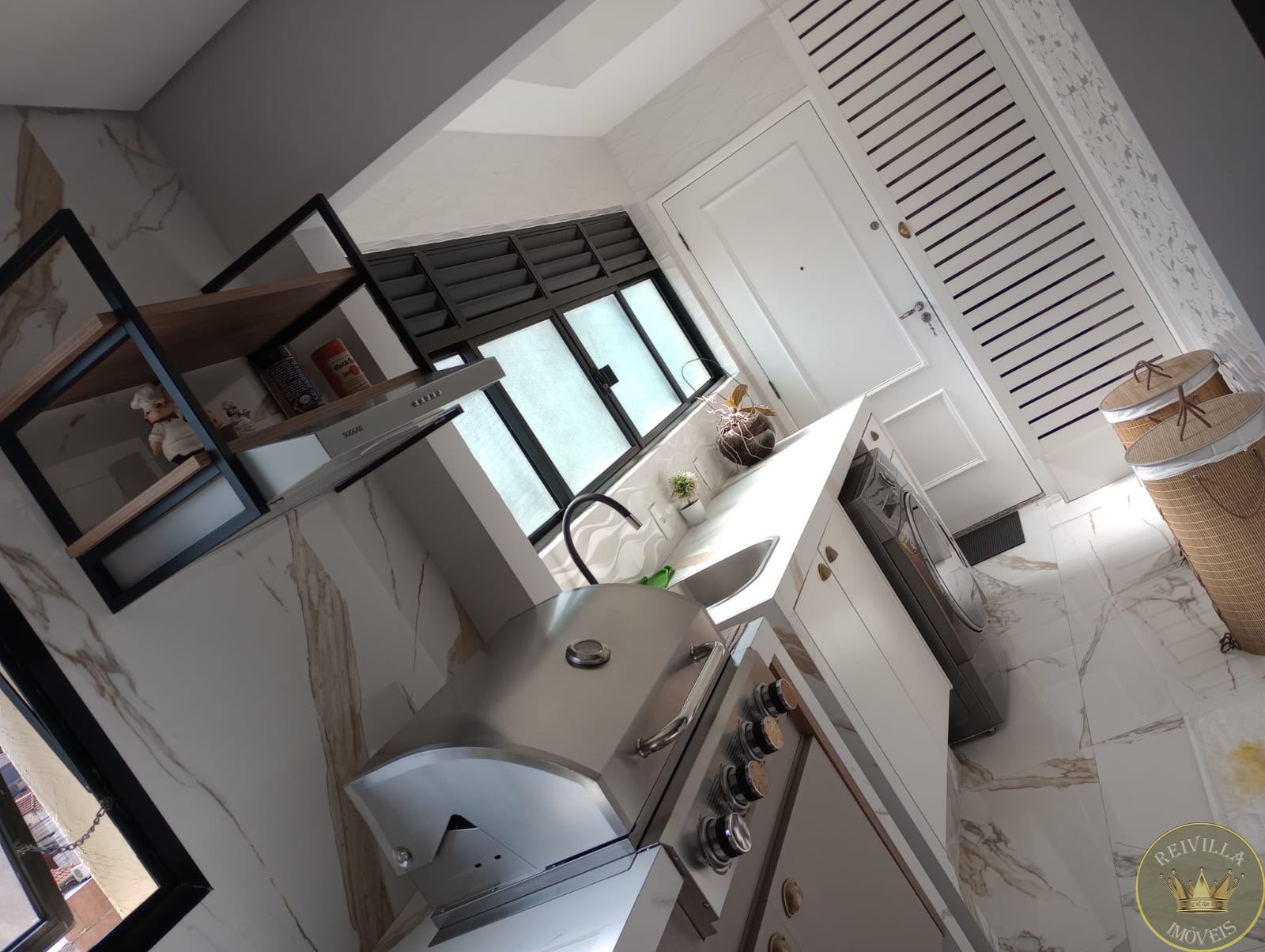 Excelente Apartamento com 140 m² ótima localização no miolo do Tatuapé.