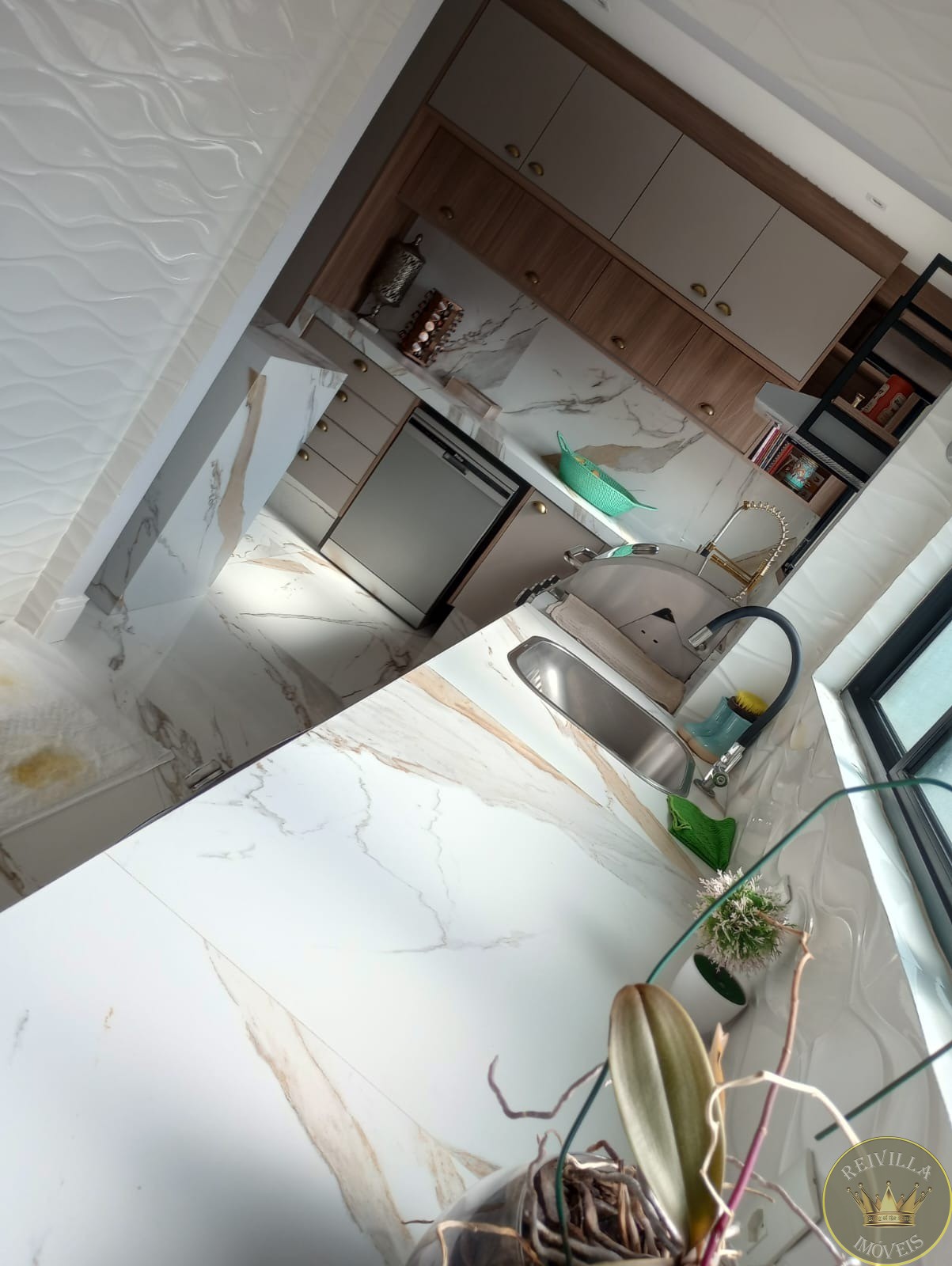 Excelente Apartamento com 140 m² ótima localização no miolo do Tatuapé.
