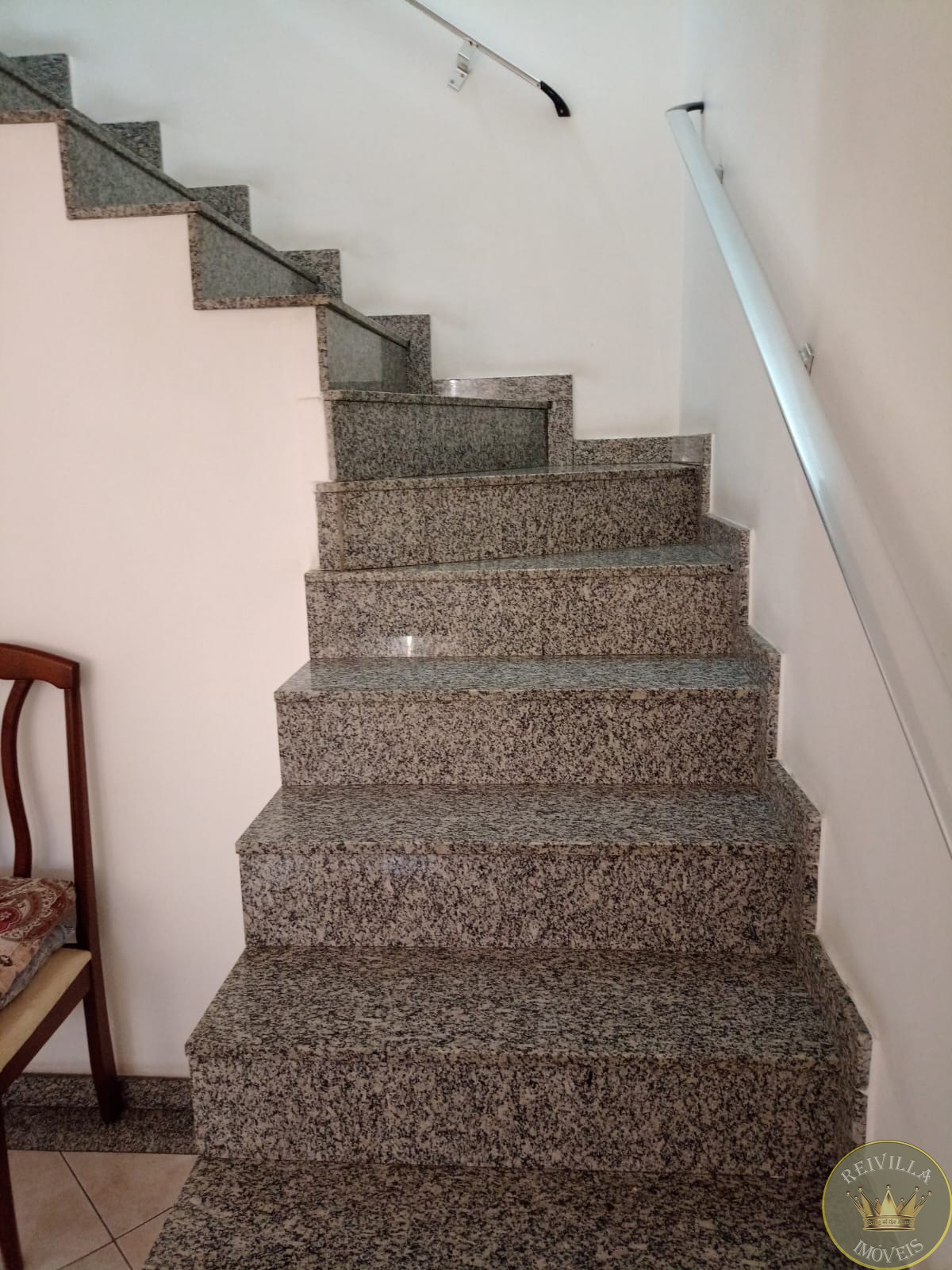 Excelente Sobrado com 3 Quartos ,sendo 01 suíte e 04 Vagas à Venda, 170 m²