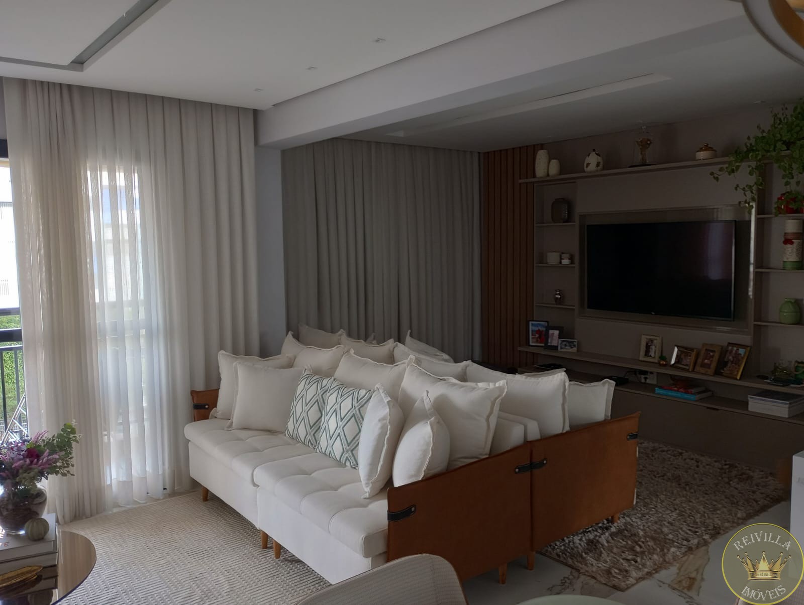 Excelente Apartamento com 140 m² ótima localização no miolo do Tatuapé.