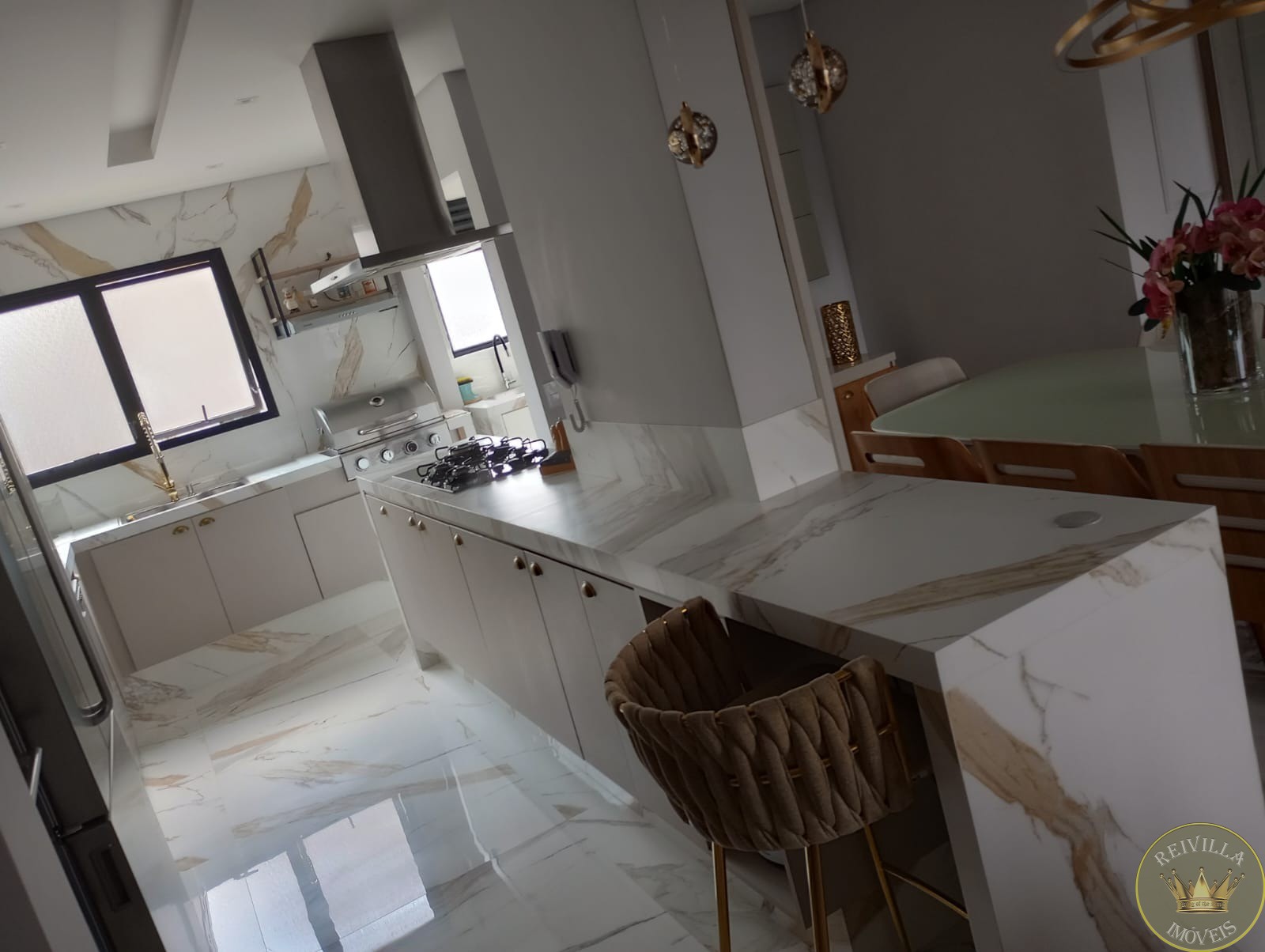 Excelente Apartamento com 140 m² ótima localização no miolo do Tatuapé.