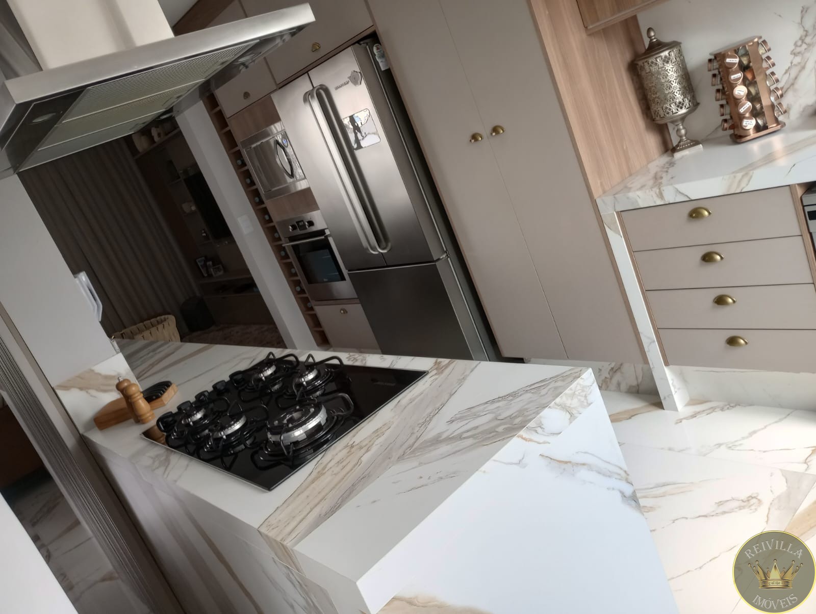 Excelente Apartamento com 140 m² ótima localização no miolo do Tatuapé.