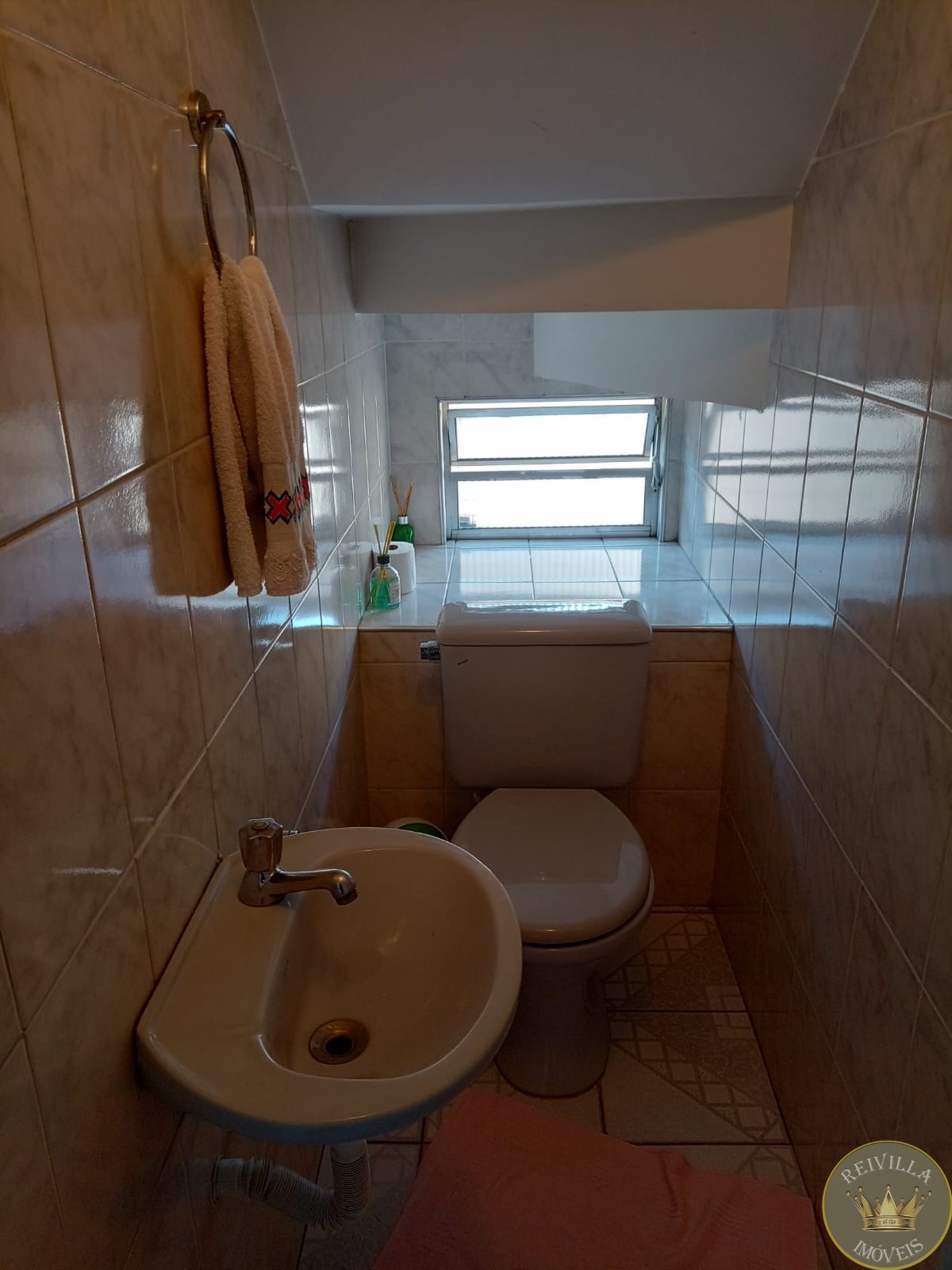 Excelente Sobrado com 3 Quartos ,sendo 01 suíte e 04 Vagas à Venda, 170 m²